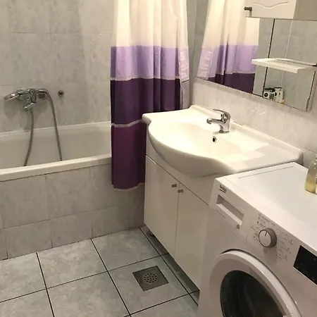 Apartman With Parking Space - 19756 *