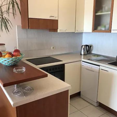 With Parking Space - 19756 Apartman *