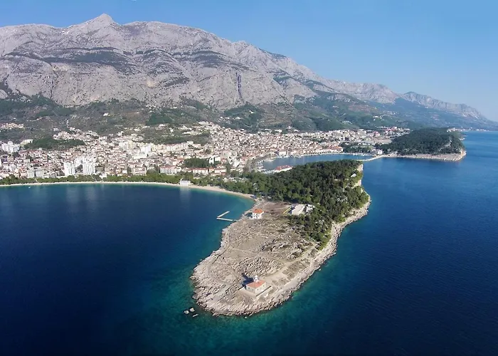 With Parking Space - 19756 Makarska