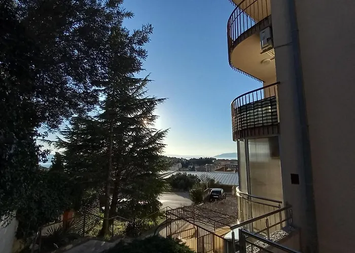 Apartment With Parking Space - 19756 *